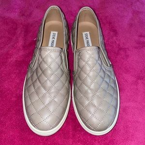 Steve Madden Encentrcq flats , slip ons